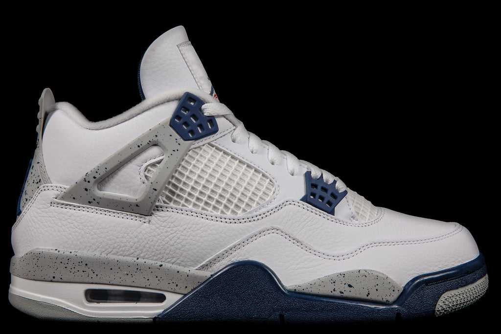 AIR JORDAN 4 RETRO