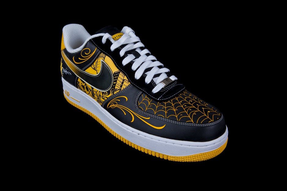 NIKE AIR FORCE 1 LOW SUP TZ LAF