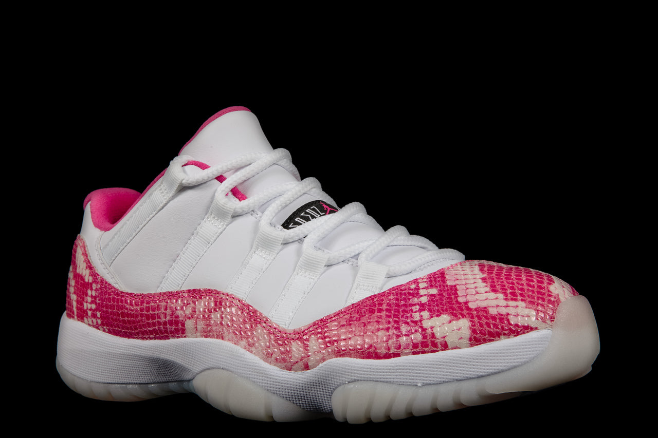 WOMENS AIR JORDAN 11 RETRO LOW