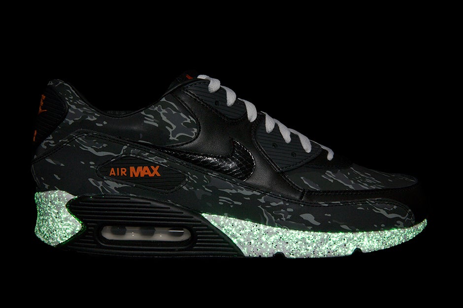 NIKE AIR MAX 90 PREMIUM