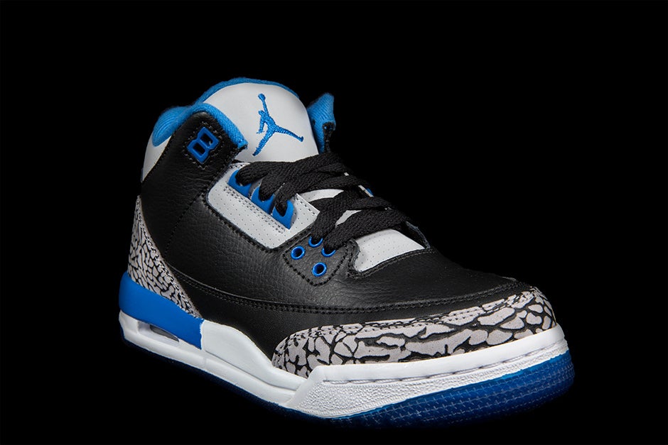 AIR JORDAN 3 RETRO BG