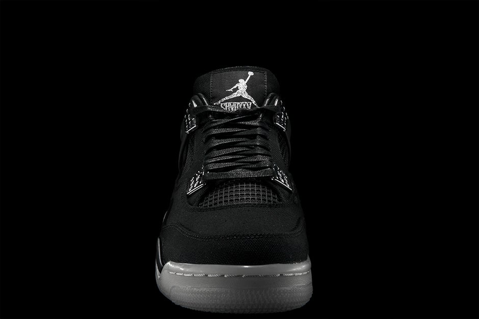 AIR JORDAN 4 RETRO PE