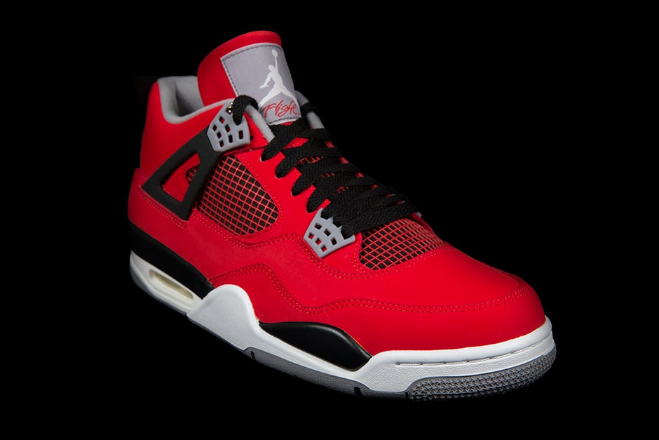 AIR JORDAN 4 RETRO