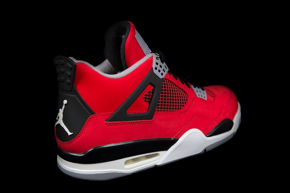 AIR JORDAN 4 RETRO