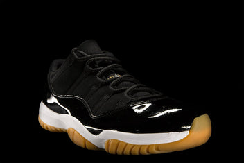 AIR JORDAN 11 RETRO LOW PE