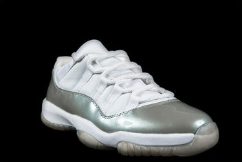 WOMENS AIR JORDAN 11 RETRO LOW