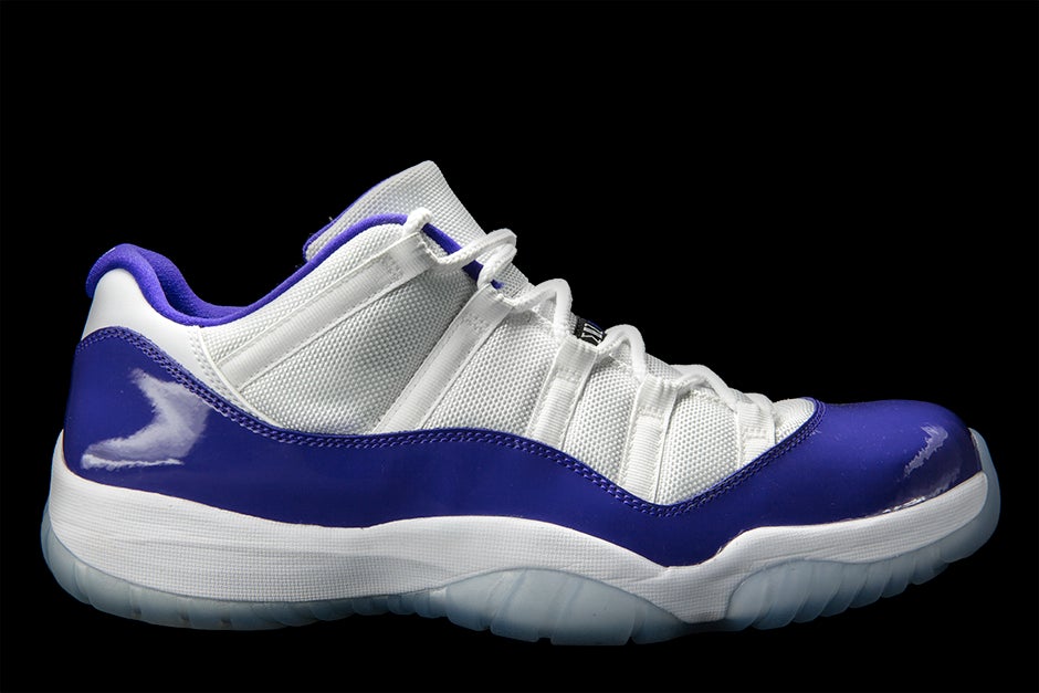 AIR JORDAN 11 RETRO LOW PE