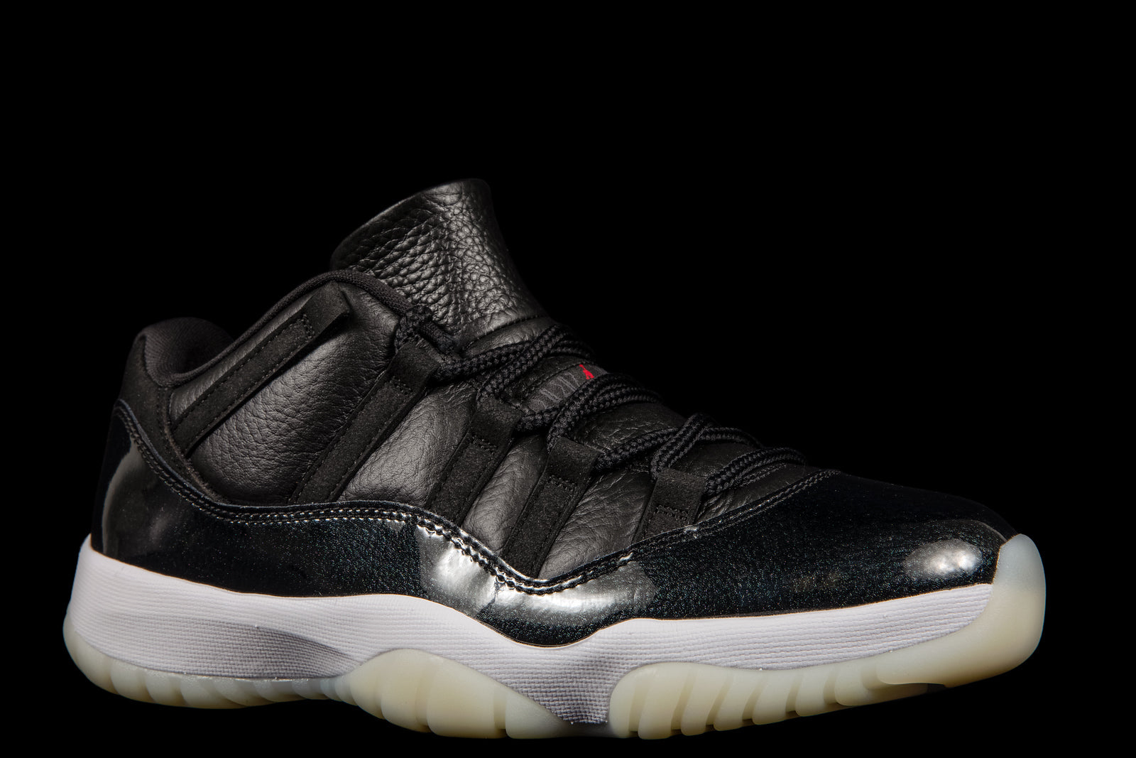 AIR JORDAN 11 RETRO LOW