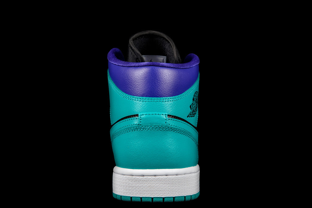 WOMENS AIR JORDAN 1 MID