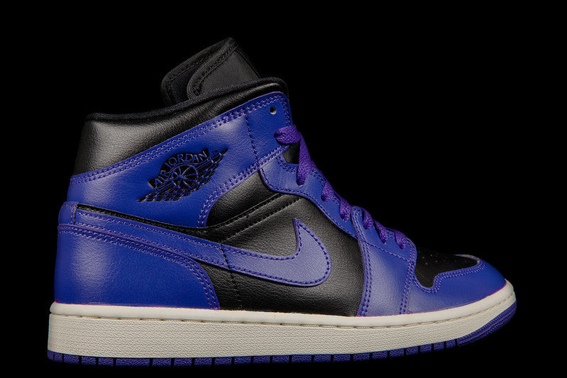 WOMENS AIR JORDAN 1 MID