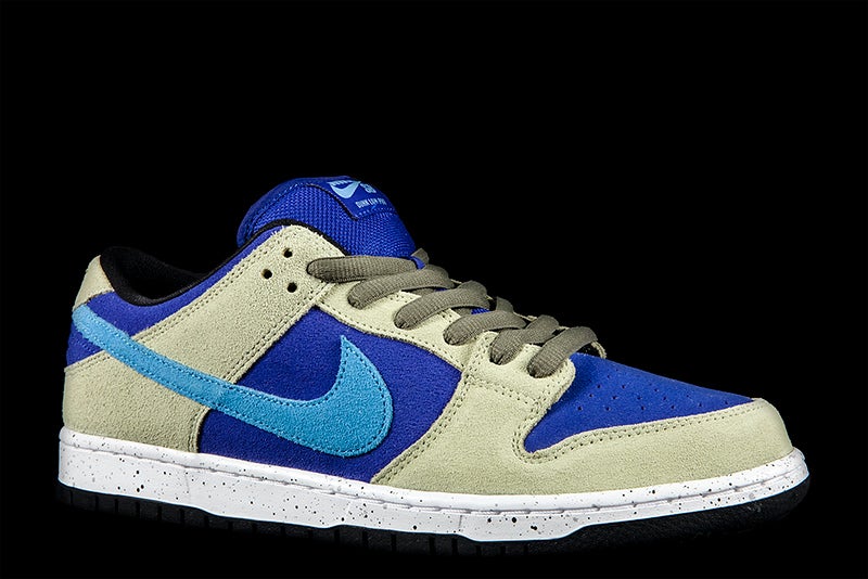 NIKE SB DUNK LOW PRO