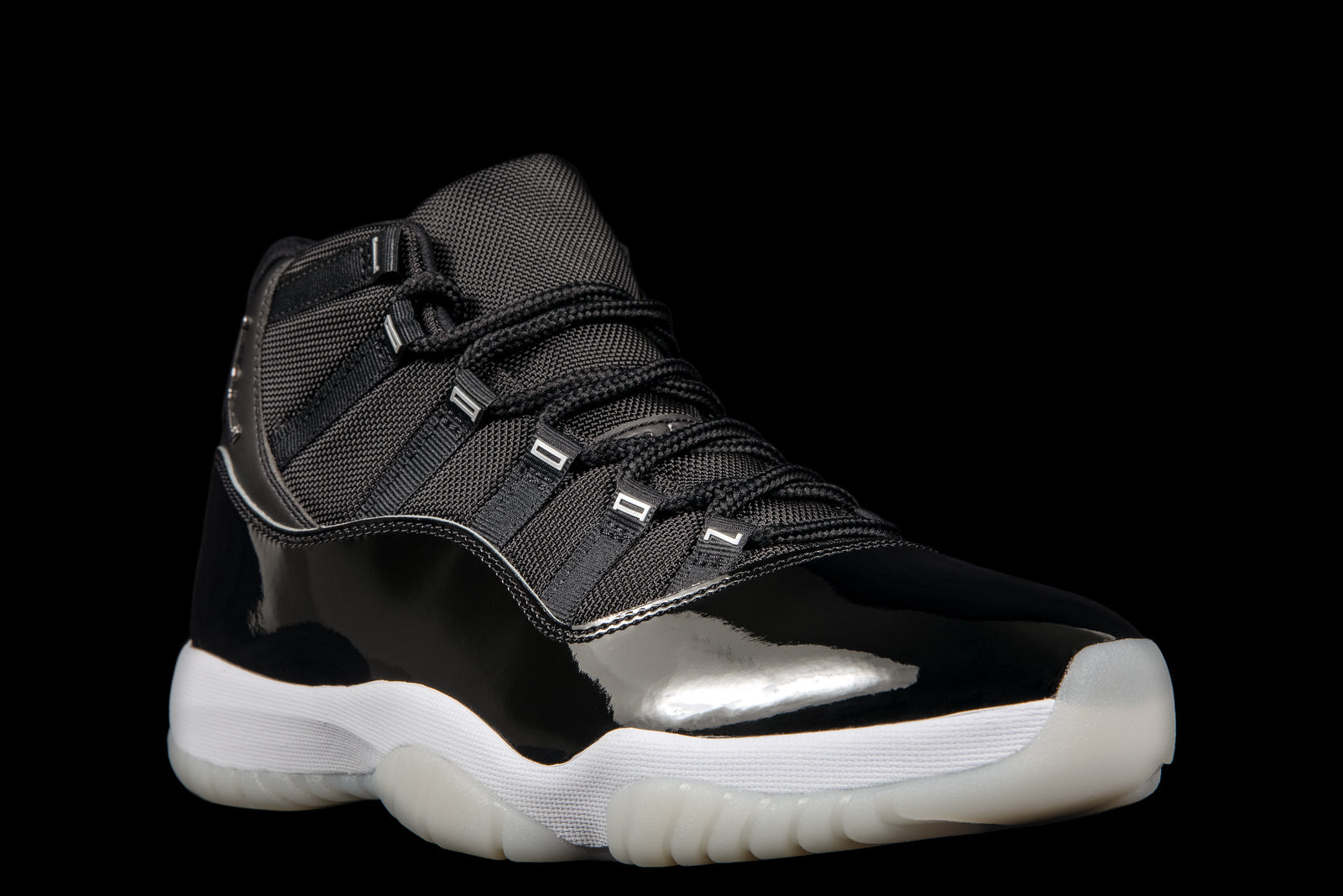 WOMENS AIR JORDAN 11 RETRO