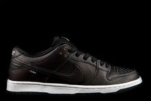 Load image into Gallery viewer, NIKE SB DUNK LOW PRO QS
