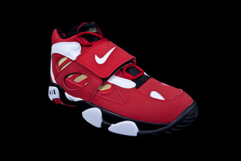 NIKE AIR DIAMOND TURF II