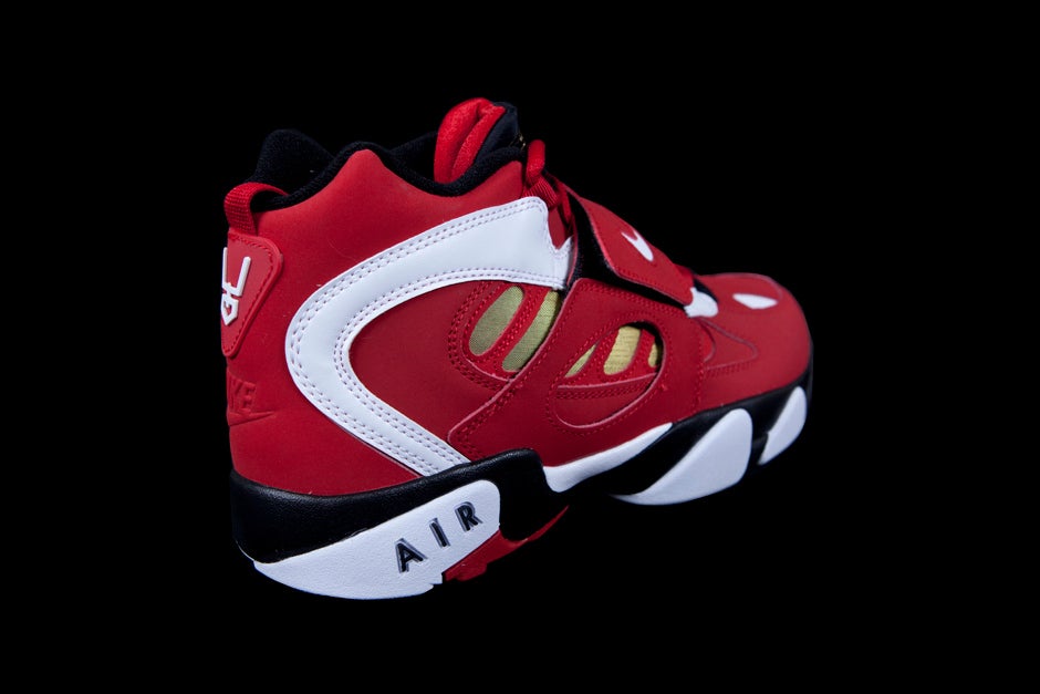 NIKE AIR DIAMOND TURF II