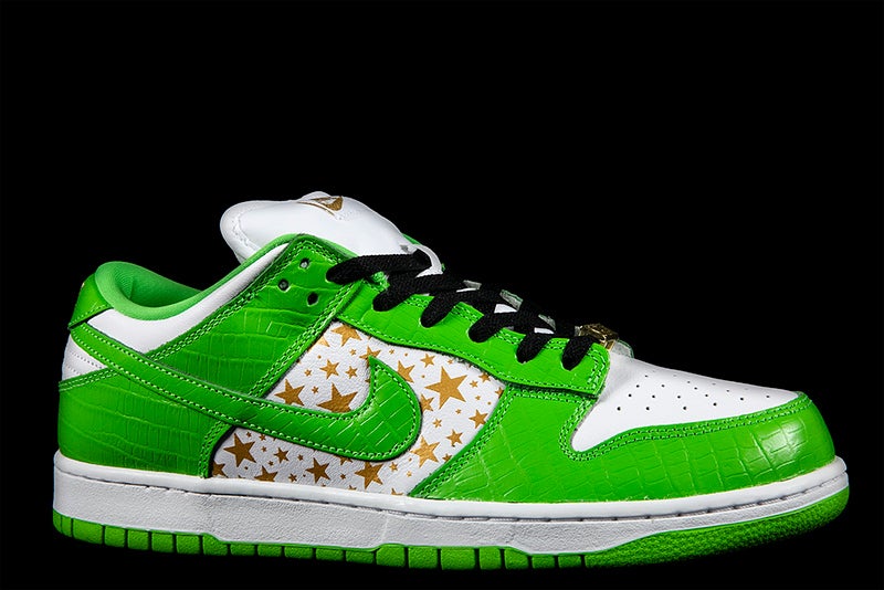 NIKE SB DUNK LOW OG QS SUPREME