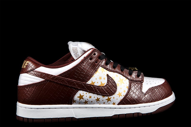 Nike SB Dunk Low OG Supreme Stars Barkroot Brown