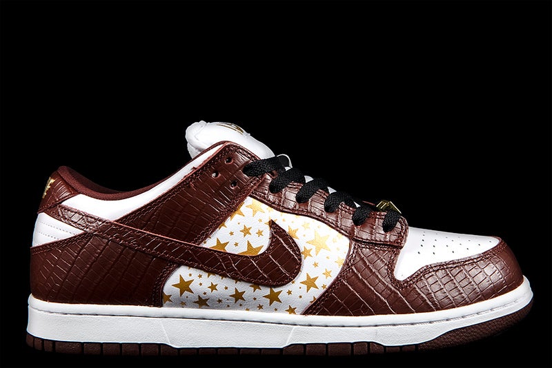 NIKE SB DUNK LOW OG QS SUPREME