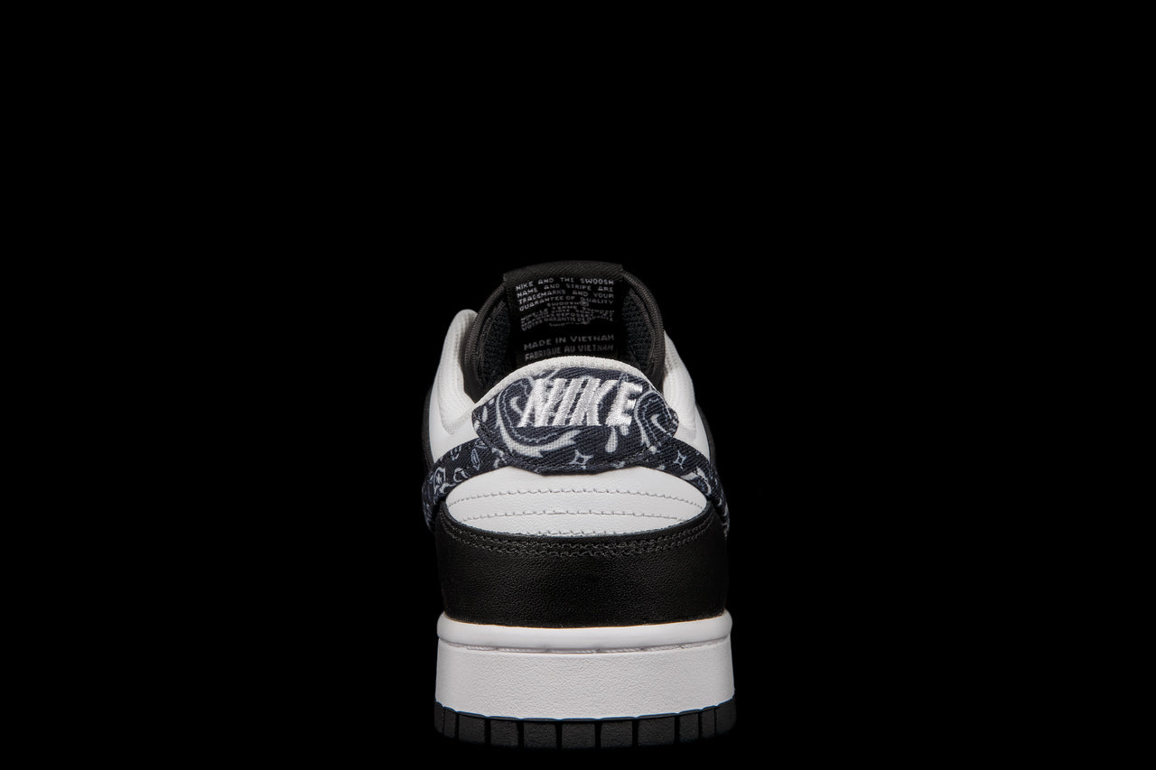 WOMENS NIKE DUNK LOW ESS