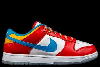 NIKE DUNK LOW QS