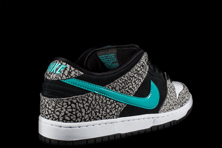 NIKE SB DUNK LOW PRO