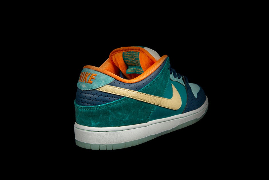 NIKE DUNK LOW PREMIUM SB QS