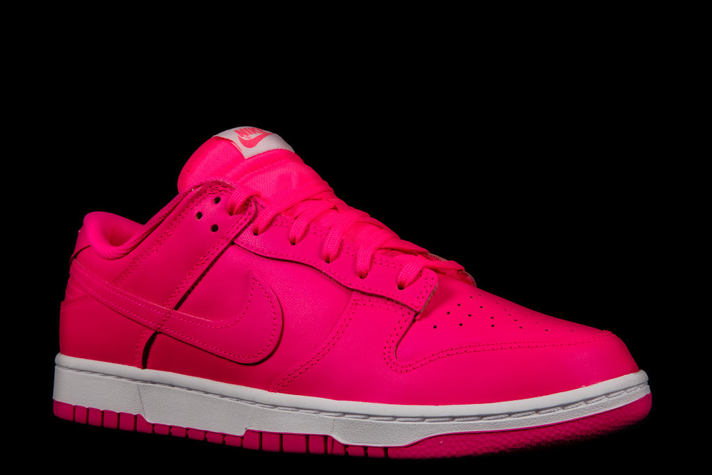 WOMENS NIKE DUNK LOW