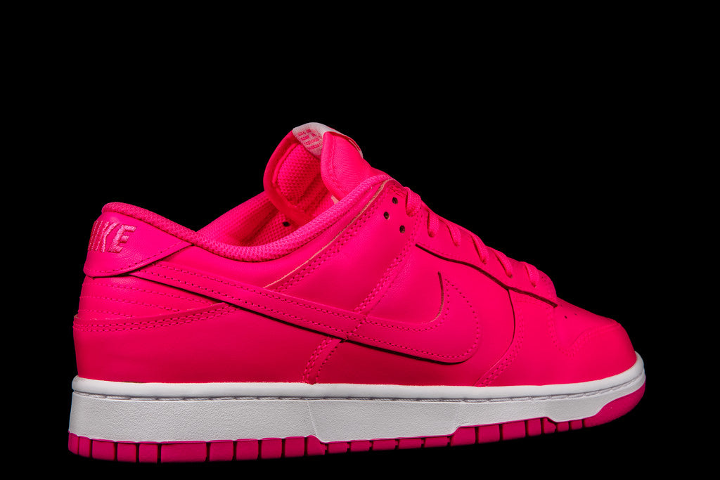 WOMENS NIKE DUNK LOW