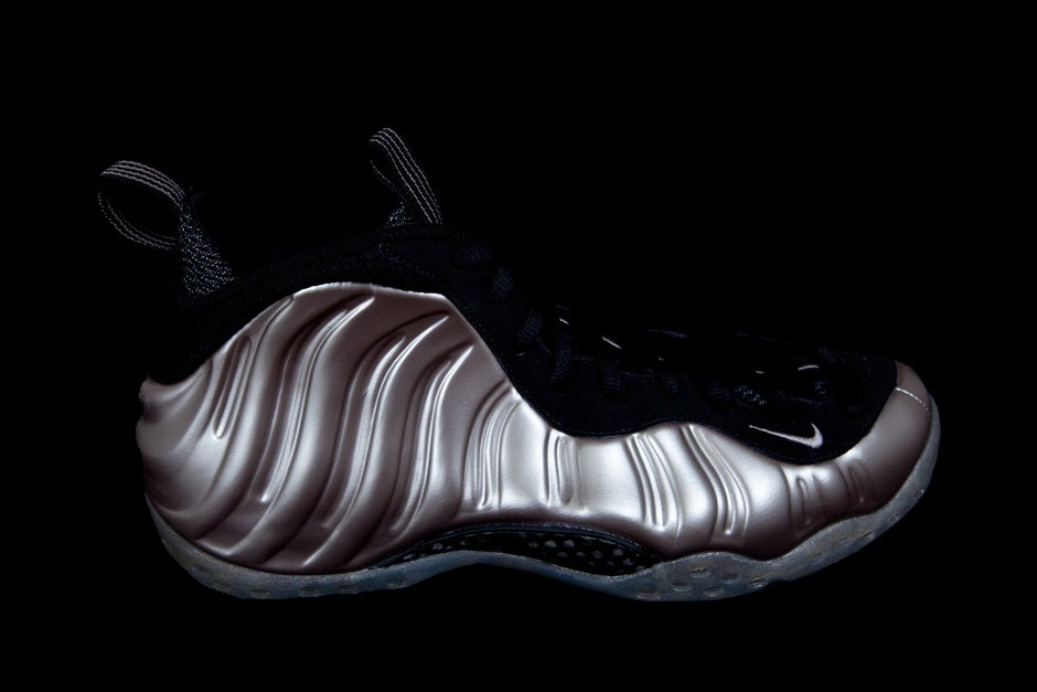 NIKE AIR FOAMPOSITE ONE