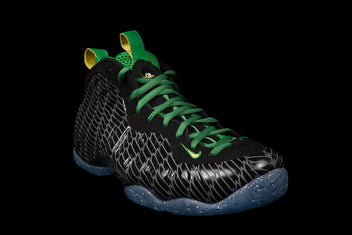 NIKE AIR FOAMPOSITE ONE PRM UO QS