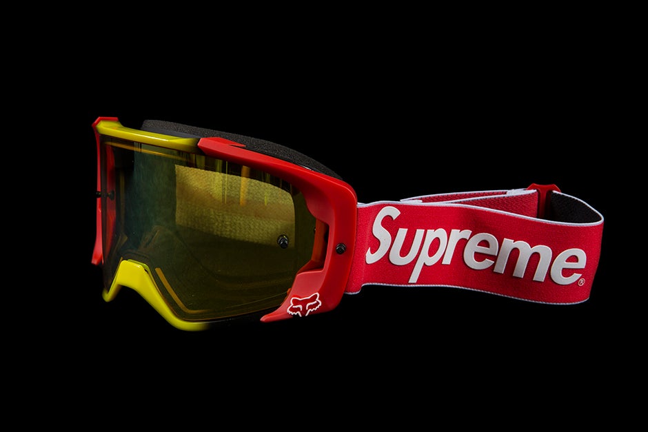 SUPREME GOGGLES