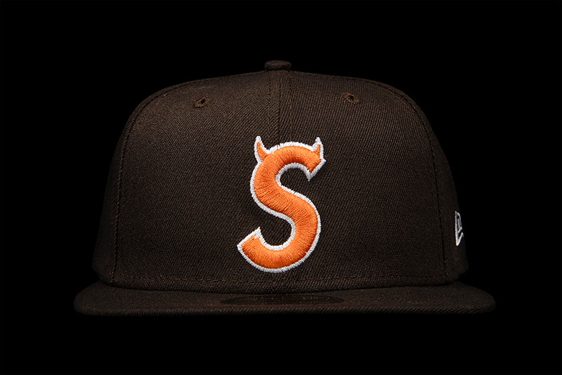 SUPREME DEVIL S LOGO NEW ERA CAP