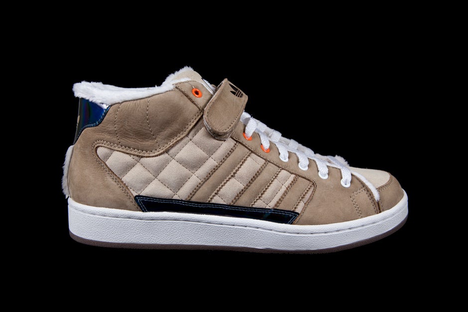 ADIDAS SUPERSKATE MID