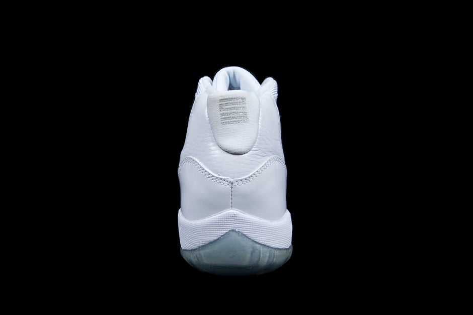 2010 Nike Air Jordan 11 RETRO 25TH ANNIVERSARY SUPREME 378038 101