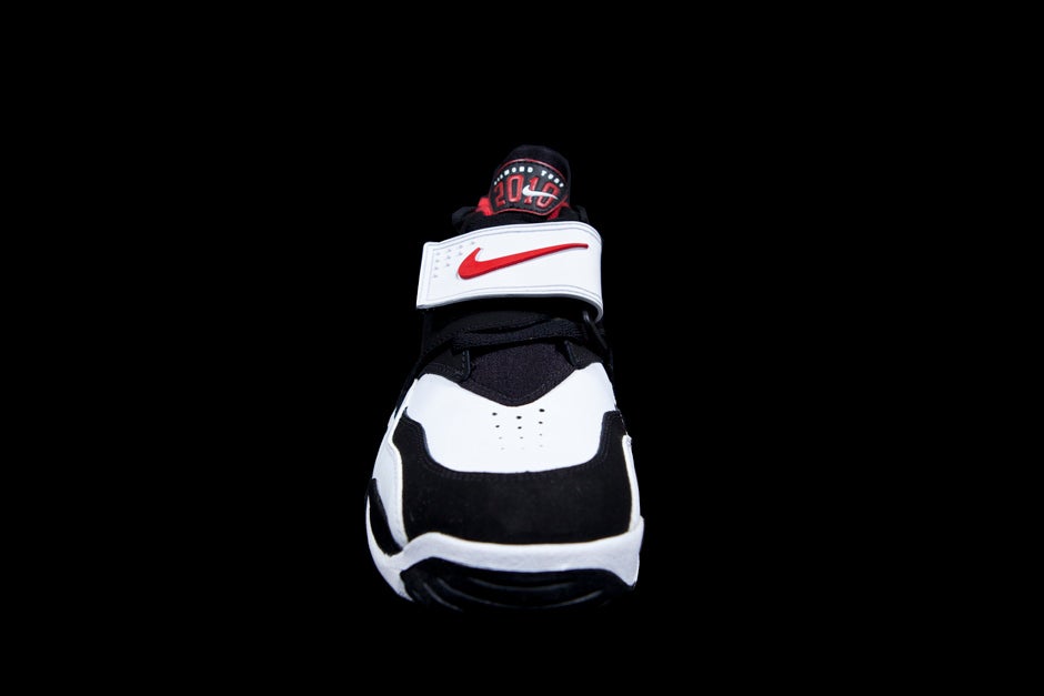 NIKE AIR DIAMOND TURF 2 09 (GS)