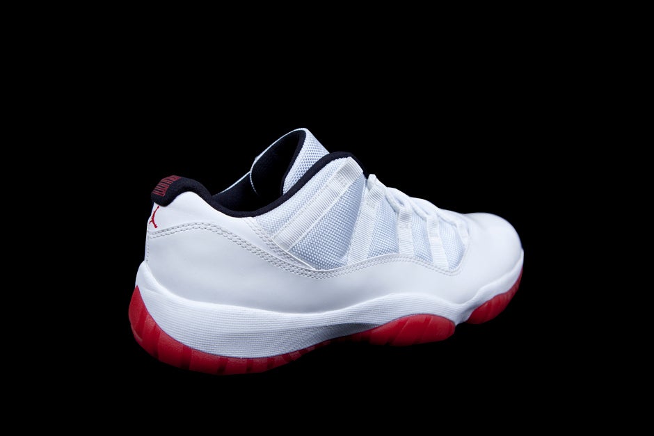 AIR JORDAN 11 RETRO LOW