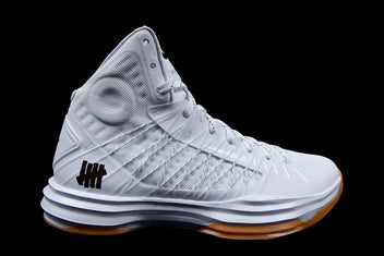 NIKE HYPERDUNK UNDEFEATED SP