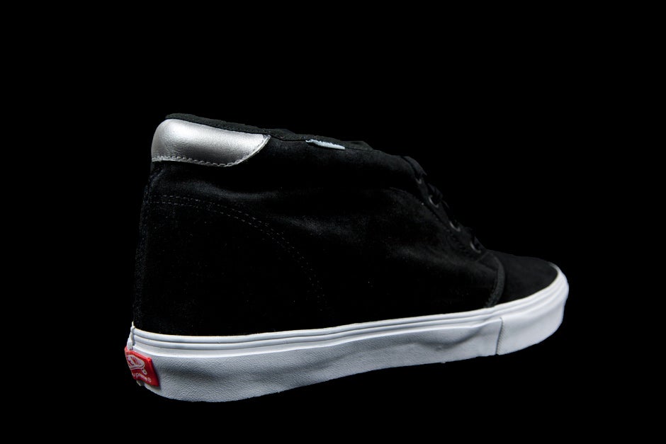 VANS X SUPREME CHUKKA 69