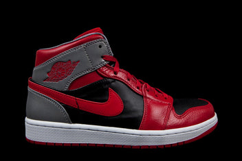 AIR JORDAN 1 MID