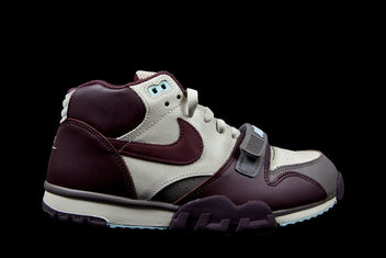 NIKE AIR TRAINER 1