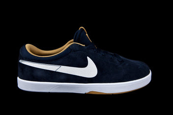 NIKE ERIC KOSTON