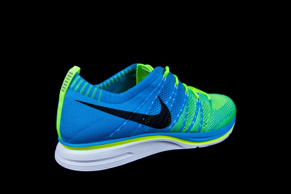 NIKE FLYKNIT TRAINER+