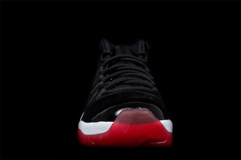 AIR JORDAN 11 RETRO