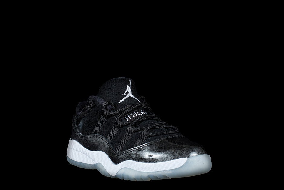 AIR JORDAN 11 RETRO LOW BP