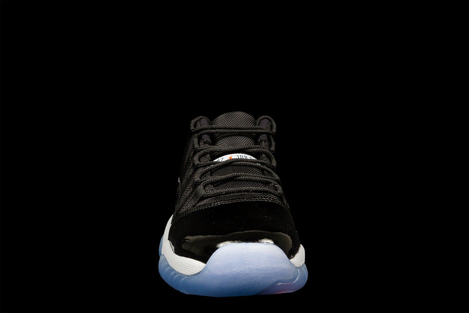 AIR JORDAN 11 RETRO LOW BG