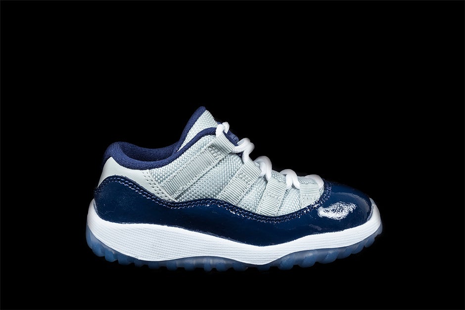 AIR JORDAN 11 RETRO LOW BT