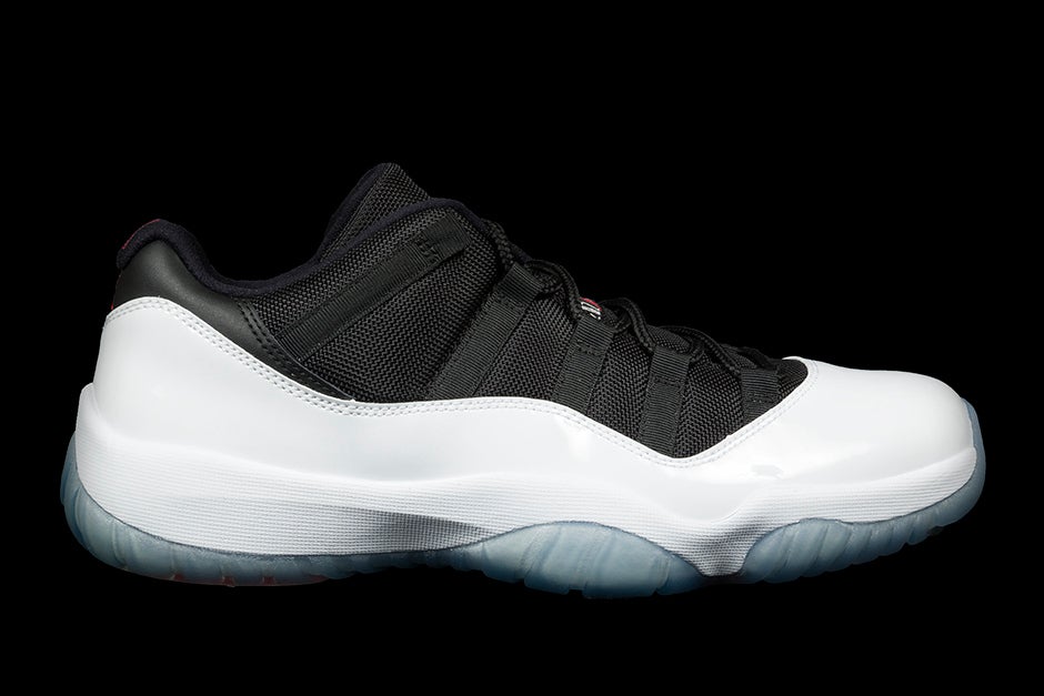 AIR JORDAN 11 RETRO LOW