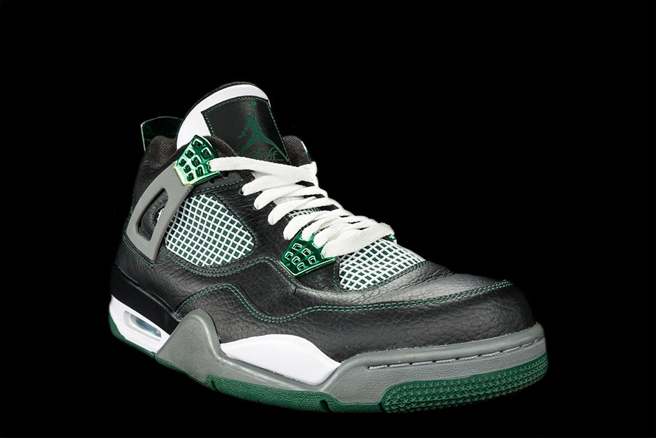 AIR JORDAN 4 RETRO