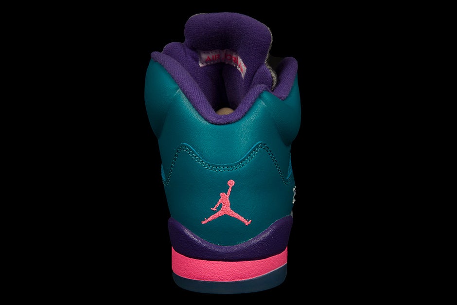 GIRLS AIR JORDAN 5 RETRO (GS)