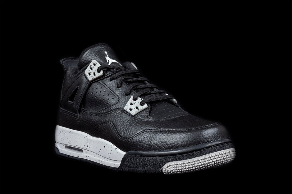 AIR JORDAN 4 RETRO BG